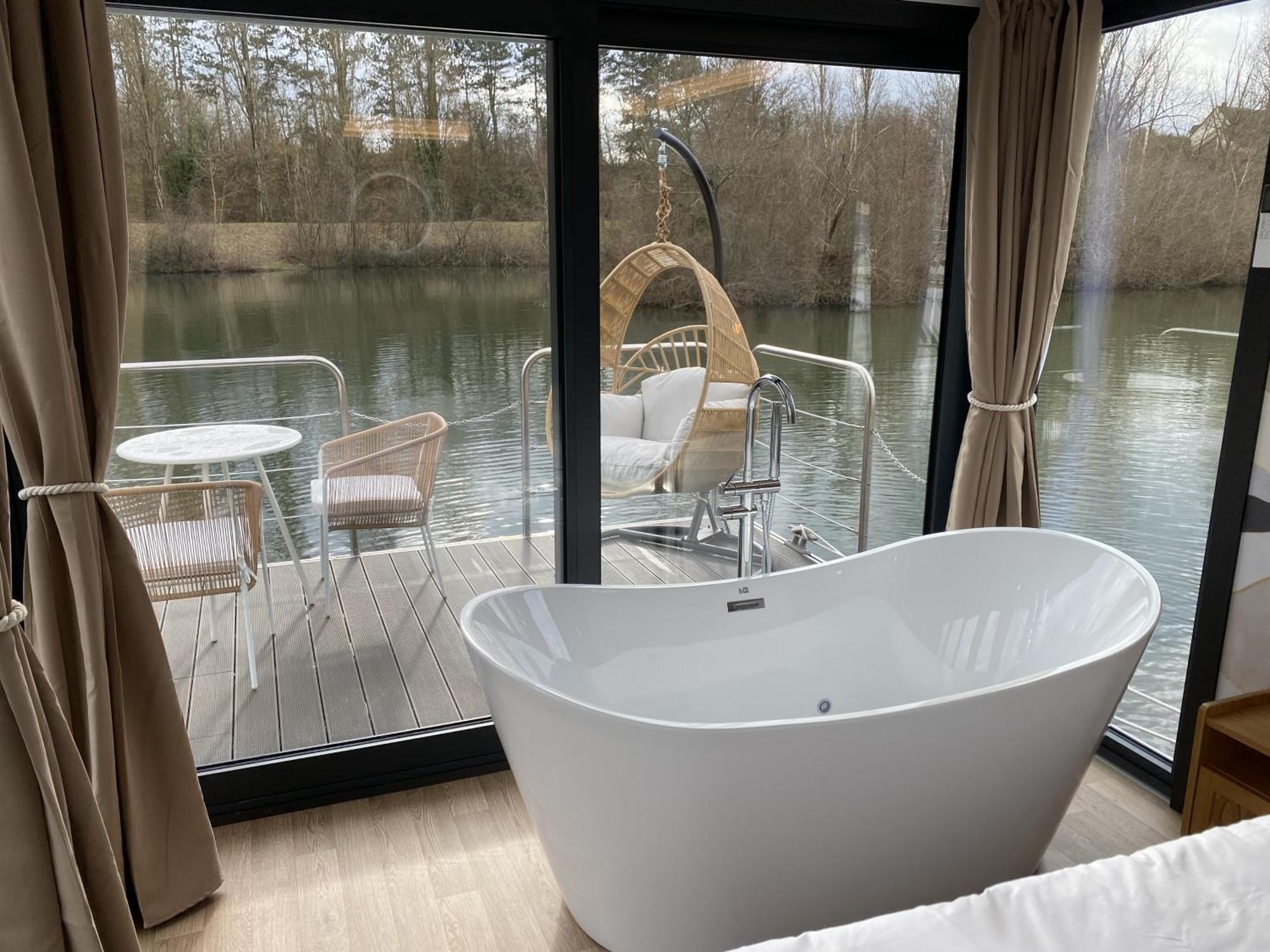 L'Escale Royale Saint-Martin-La-Garenne Port Ilon - Seine - Giverny Dış mekan fotoğraf