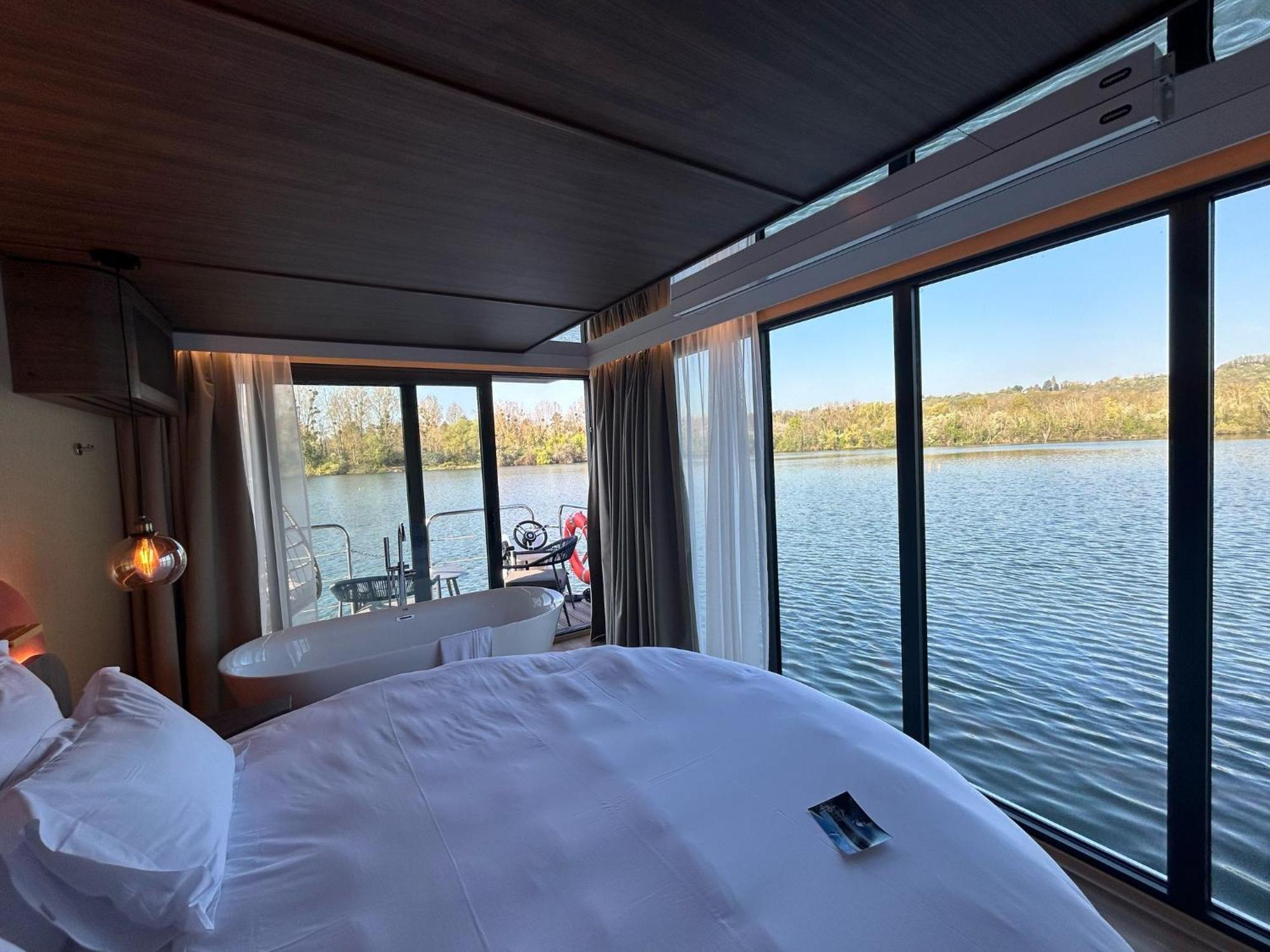 L'Escale Royale Saint-Martin-La-Garenne Port Ilon - Seine - Giverny Dış mekan fotoğraf