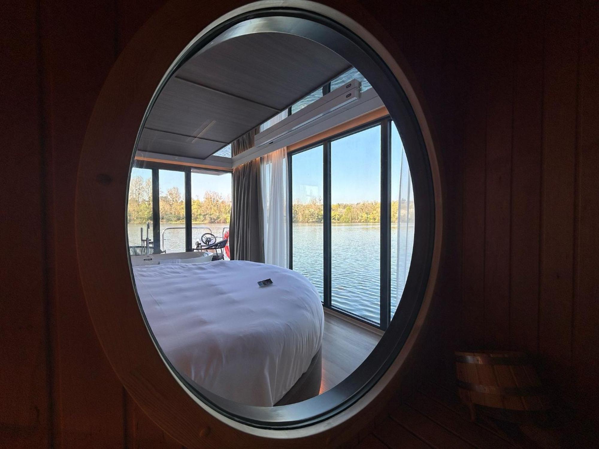 L'Escale Royale Saint-Martin-La-Garenne Port Ilon - Seine - Giverny Dış mekan fotoğraf