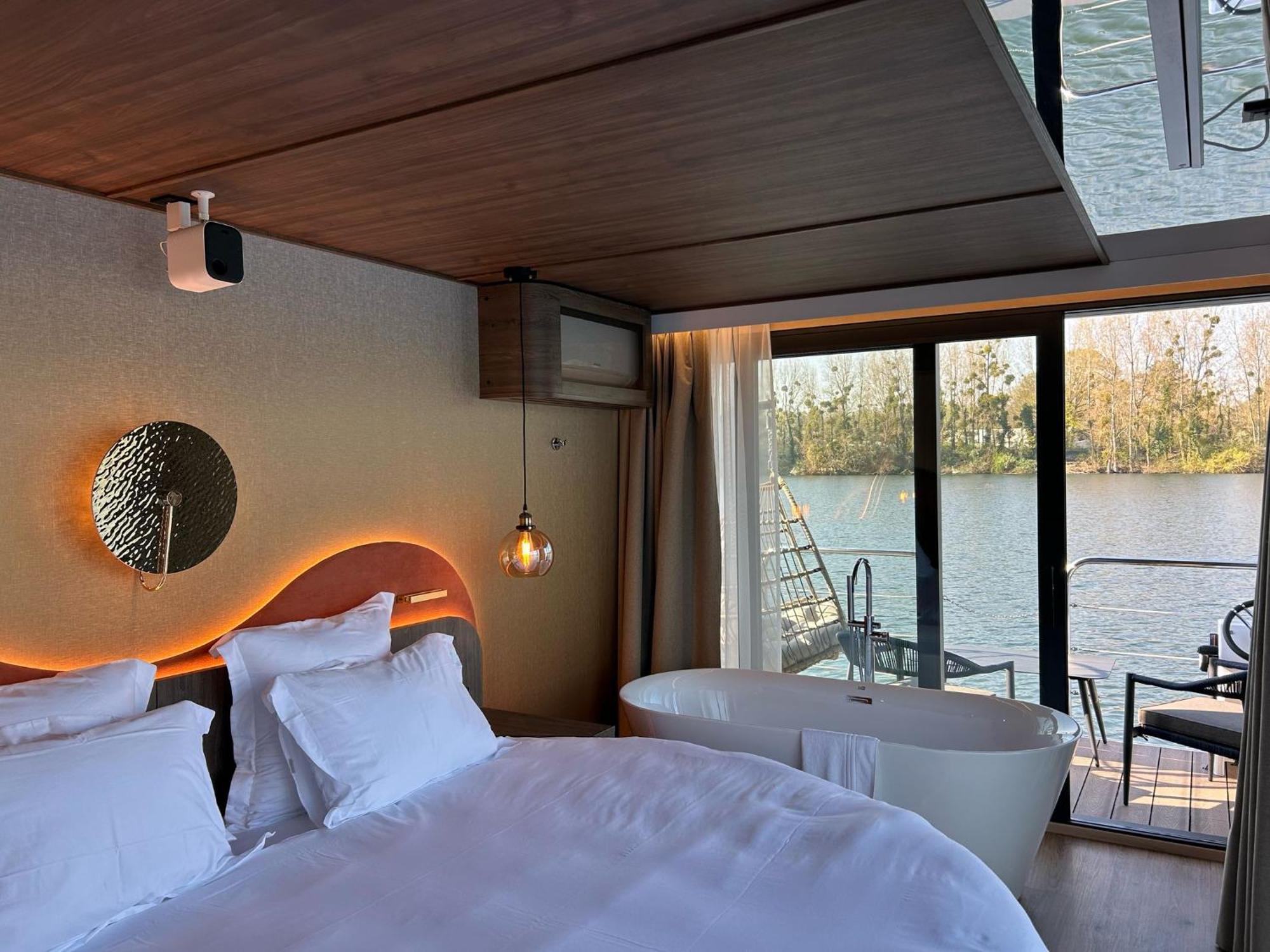L'Escale Royale Saint-Martin-La-Garenne Port Ilon - Seine - Giverny Dış mekan fotoğraf