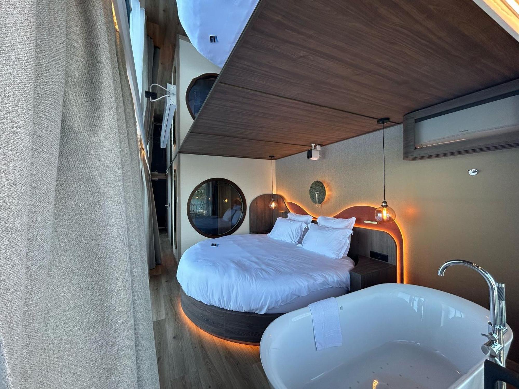 L'Escale Royale Saint-Martin-La-Garenne Port Ilon - Seine - Giverny Dış mekan fotoğraf
